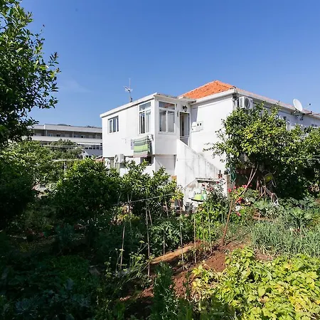 Lady Orsan Apartman
