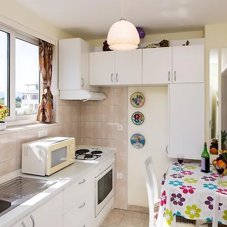 Lady Orsan Apartman *
